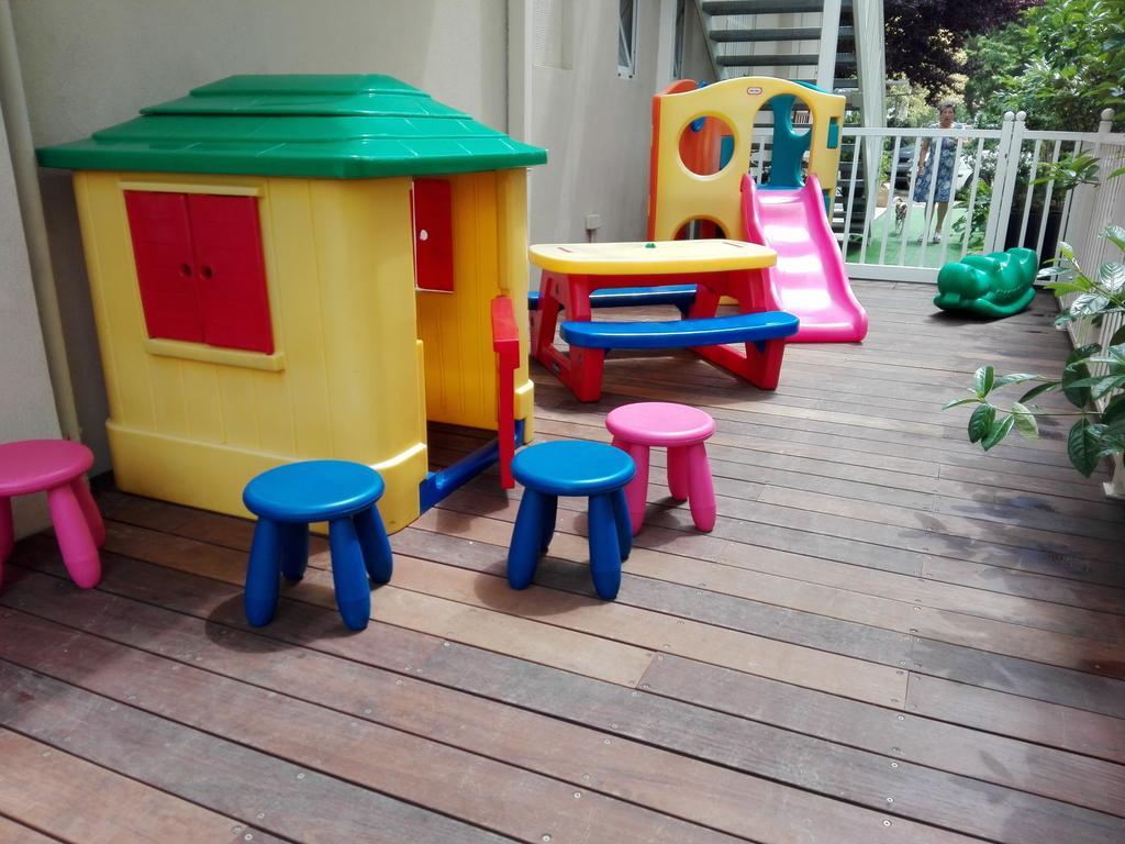 Hotel Ermeti B&B Brunch リッチョーネ エクステリア 写真