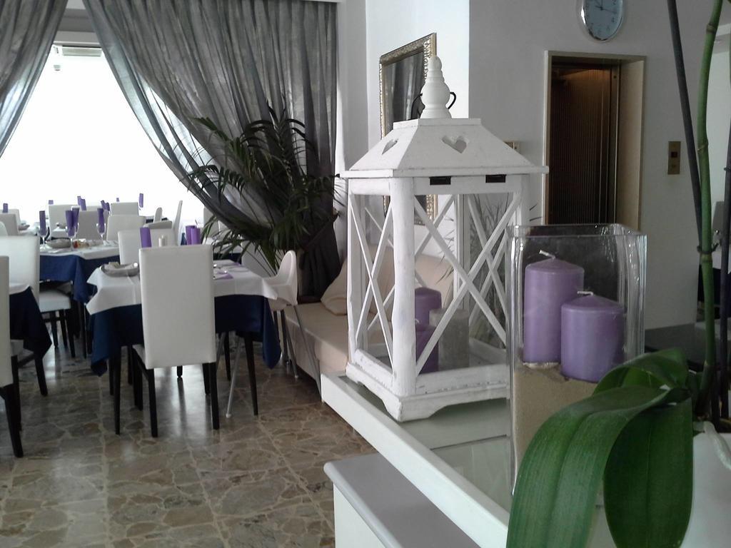 Hotel Ermeti B&B Brunch リッチョーネ エクステリア 写真